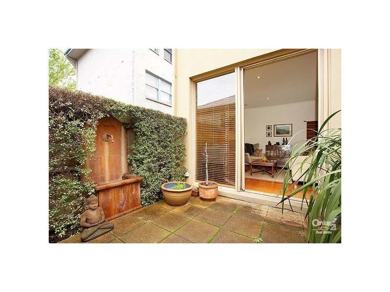 19a Vale Street, St Kilda VIC 3182