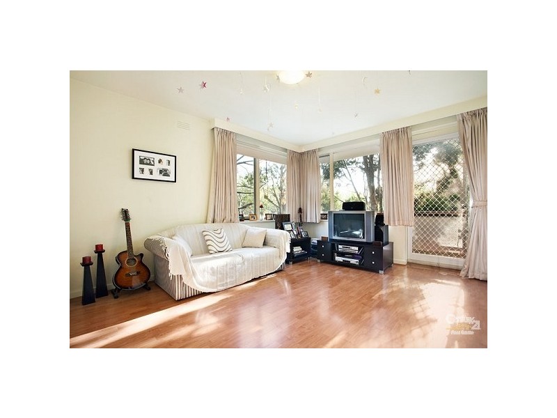 2/205 Dandenong Road, Prahran VIC 3181