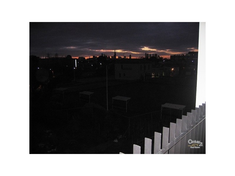 10/2 MADDOCK STREET, Windsor VIC 3181