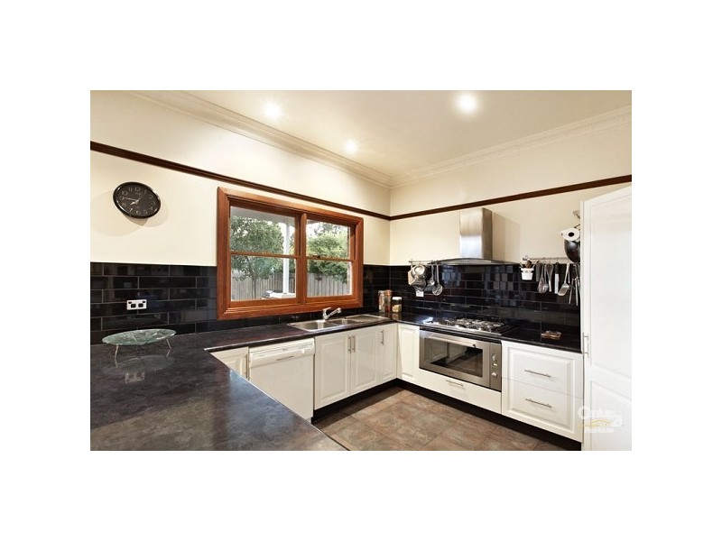 43 Lloyd Street, Heidelberg Heights VIC 3081