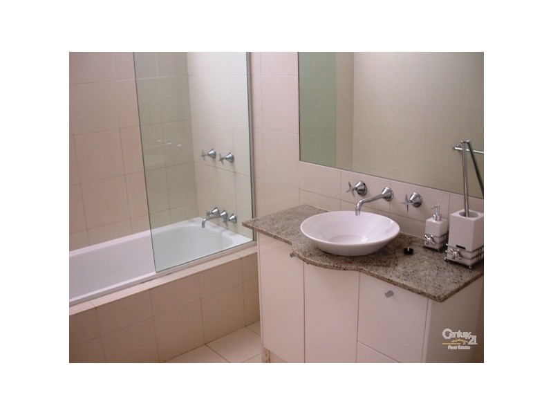 6/390 RUSSELL STREET, Melbourne VIC 3000