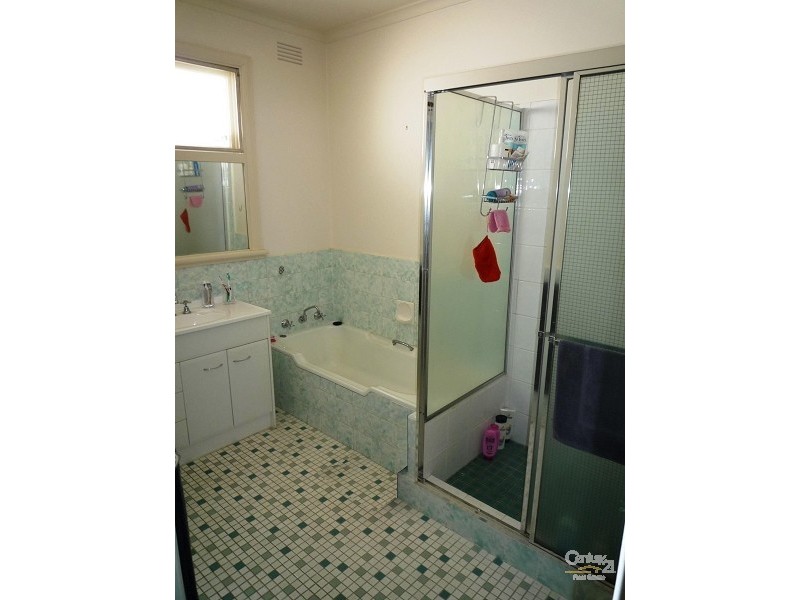 2/23 MONT ALBERT ROAD, Canterbury VIC 3126