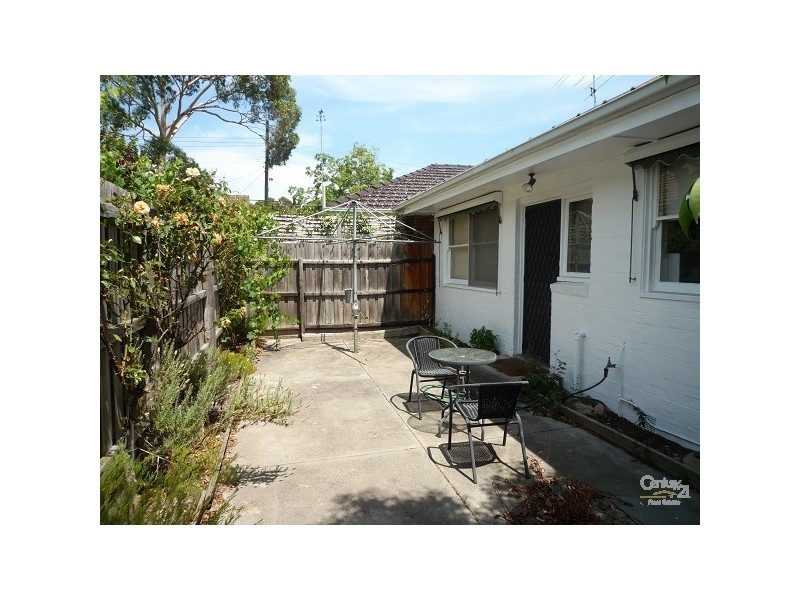 2/23 MONT ALBERT ROAD, Canterbury VIC 3126