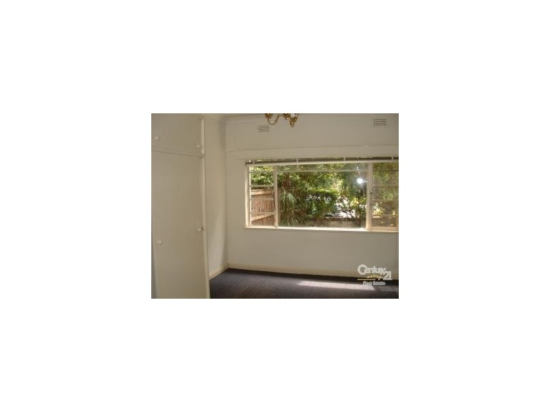 1/24 ELLESMERE ROAD, Prahran VIC 3181