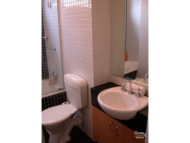 3/28 RALEIGH STREET, Prahran VIC 3181