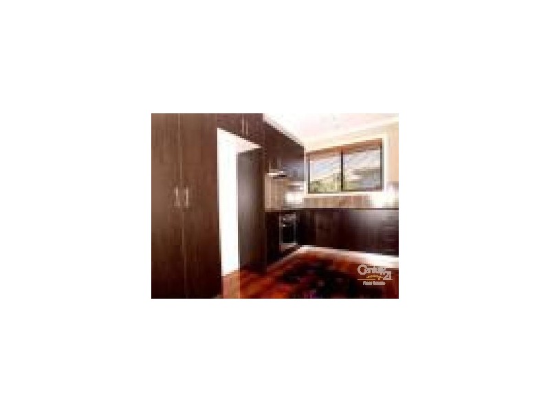 2/51 EDGAR STREET, Kingsville VIC 3012