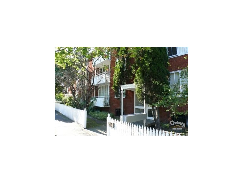 2/661 MALVERN ROAD, Toorak VIC 3142