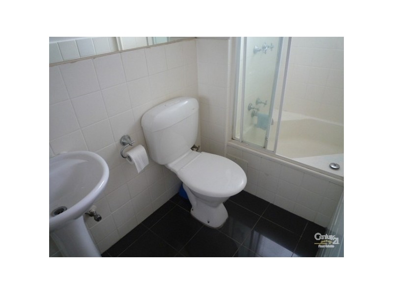 15/239 CANTERBURY ROAD, St Kilda VIC 3182