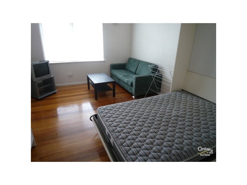 15/239 CANTERBURY ROAD, St Kilda VIC 3182