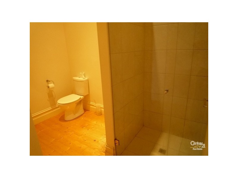 4 DUKE STREET, St Kilda VIC 3182