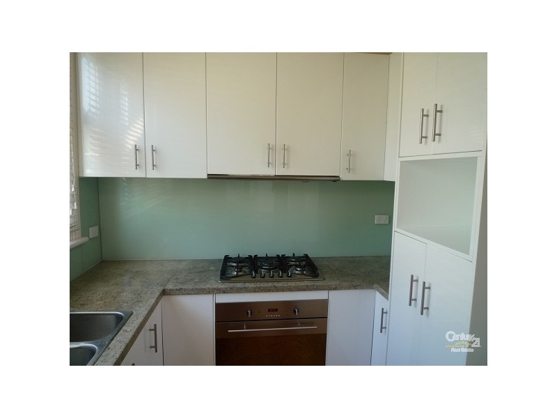 4 DUKE STREET, St Kilda VIC 3182