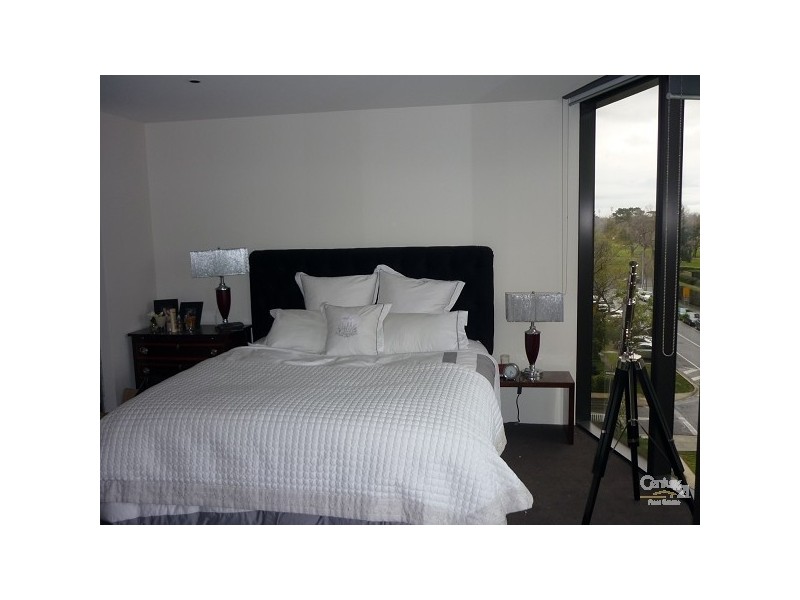 404/454 ST KILDA ROAD, Melbourne VIC 3004