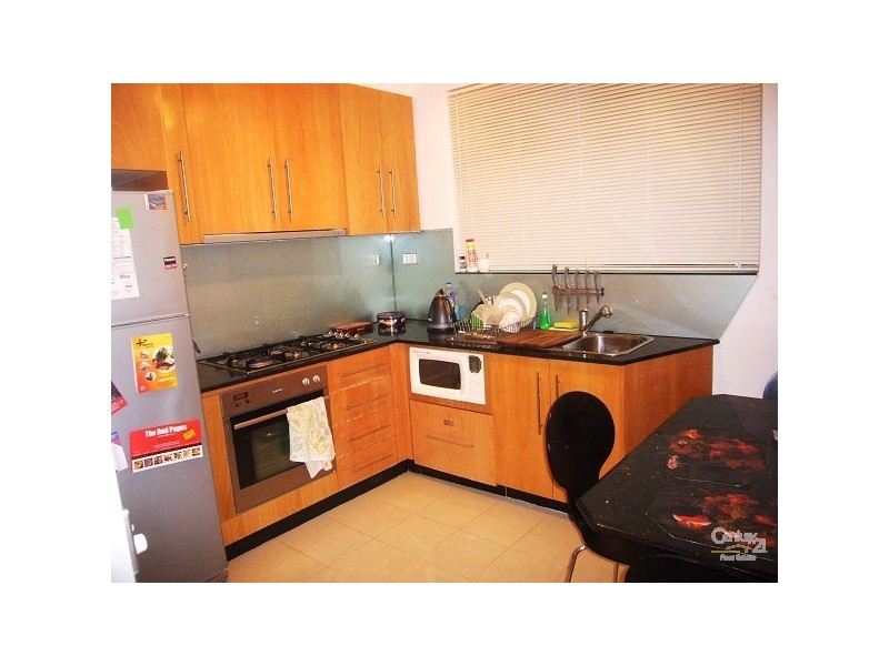 1/14 MITFORD STREET, St Kilda VIC 3182