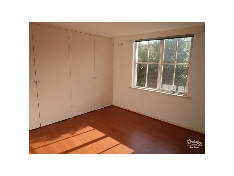 2/661 MALVERN ROAD, Toorak VIC 3142