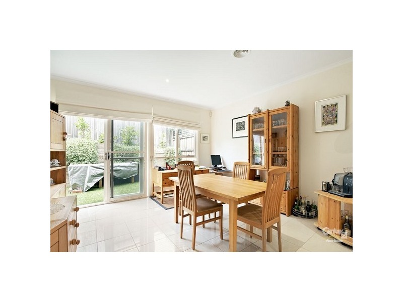 2B NEATH STREET, Surrey Hills VIC 3127