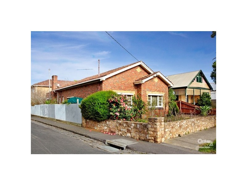 14 Robert Street, Elwood VIC 3184