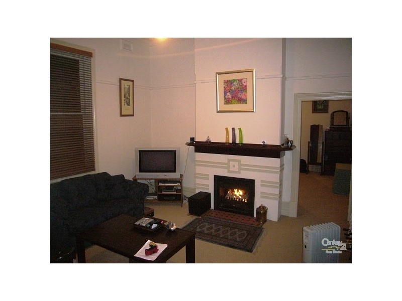 1/57 ROBE STREET, St Kilda VIC 3182