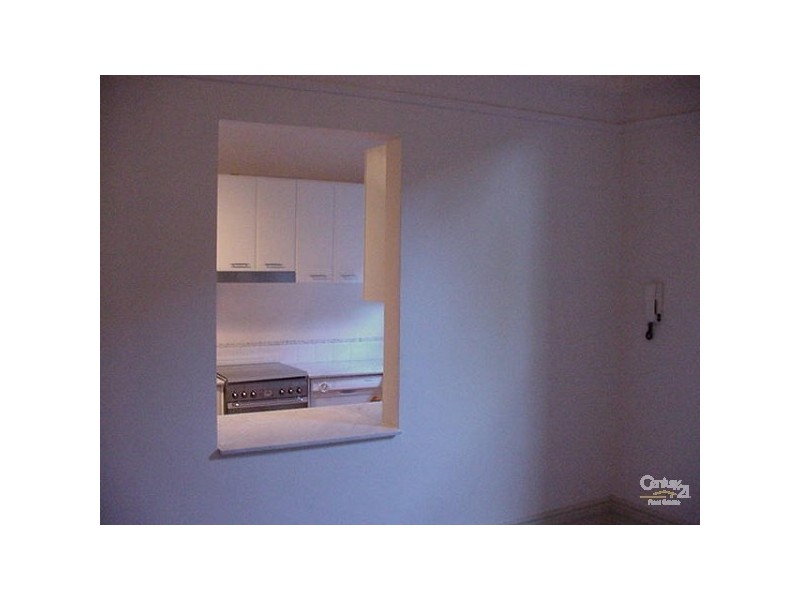 1/57 ROBE STREET, St Kilda VIC 3182