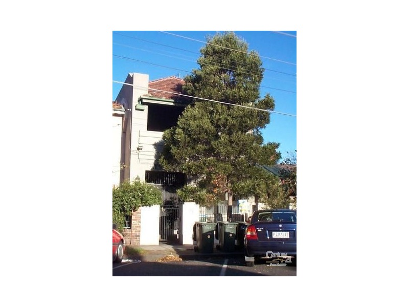 1/57 ROBE STREET, St Kilda VIC 3182