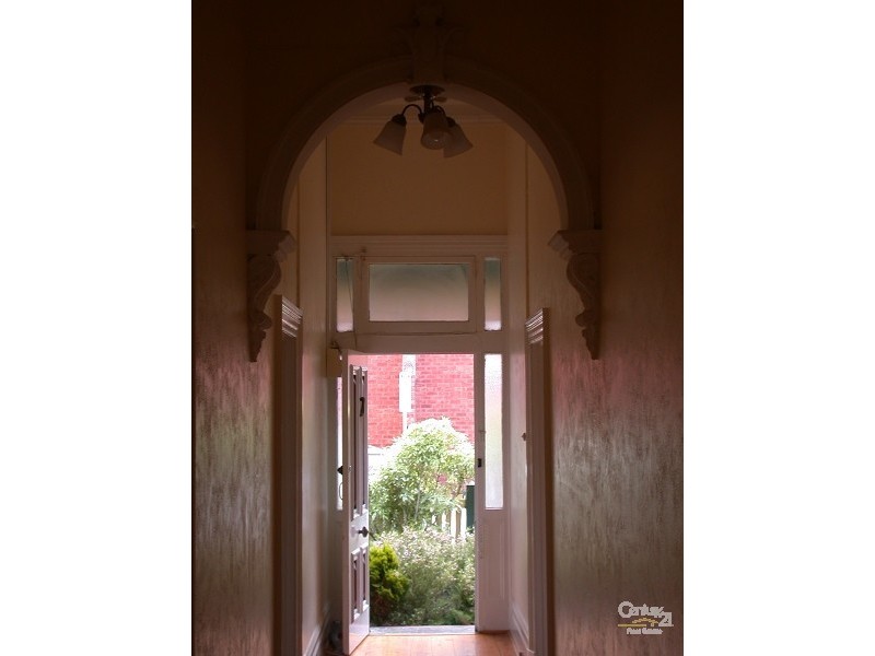 16 EASTBOURNE STREET, Prahran VIC 3181