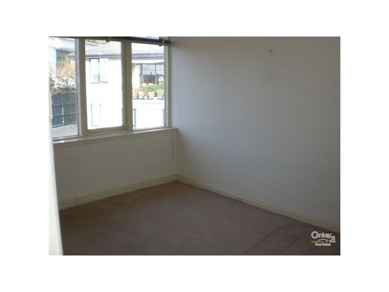 9/4 BRUCE STREET, South Yarra VIC 3141