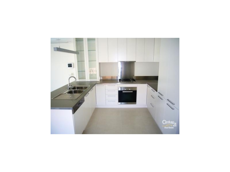 12B NELSON STREET, St Kilda East VIC 3183