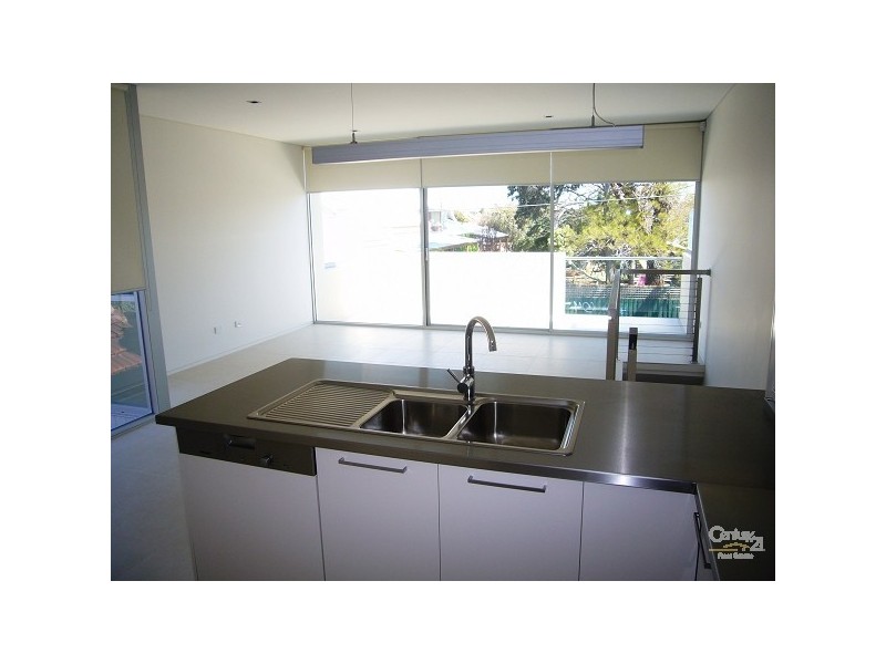 12B NELSON STREET, St Kilda East VIC 3183