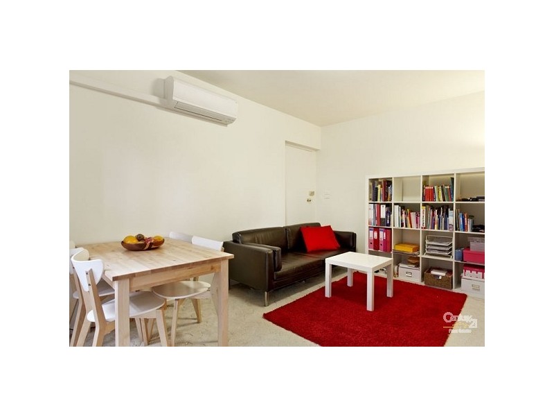 2/16 Byron Street, Elwood VIC 3184