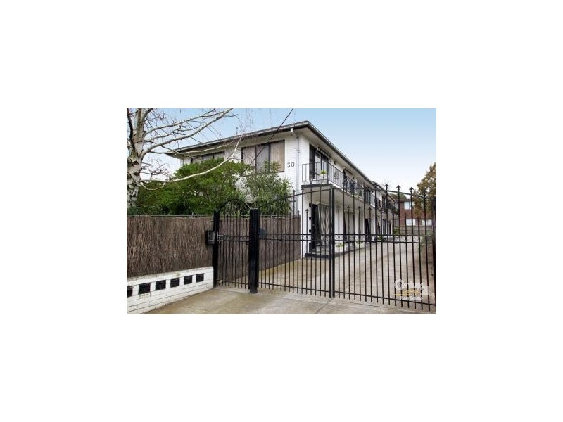 12/30 WALSH STREET, Ormond VIC 3204