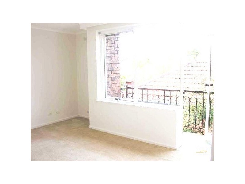 8/3 BROWNING STREET, Elwood VIC 3184