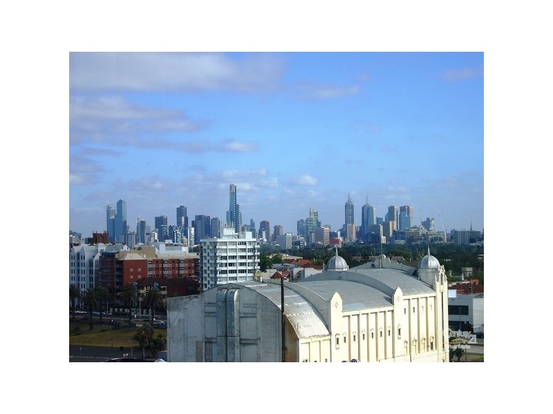 12B/12 MARINE PARADE, St Kilda VIC 3182