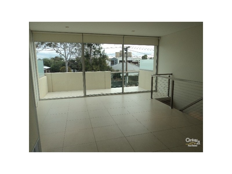 12B NELSON STREET, St Kilda East VIC 3183