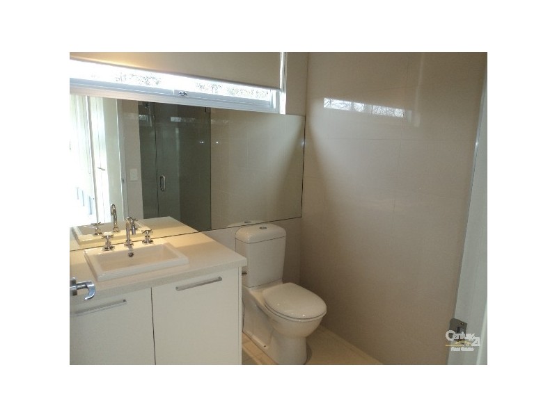 12B NELSON STREET, St Kilda East VIC 3183