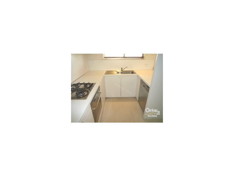 31 MATHOURA ROAD, Toorak VIC 3142