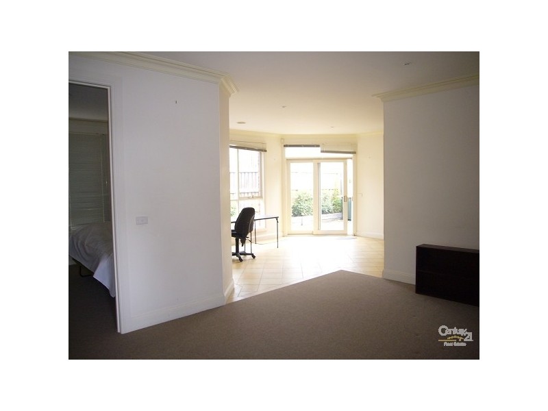 3/145 BALACLAVA ROAD, Caulfield North VIC 3161