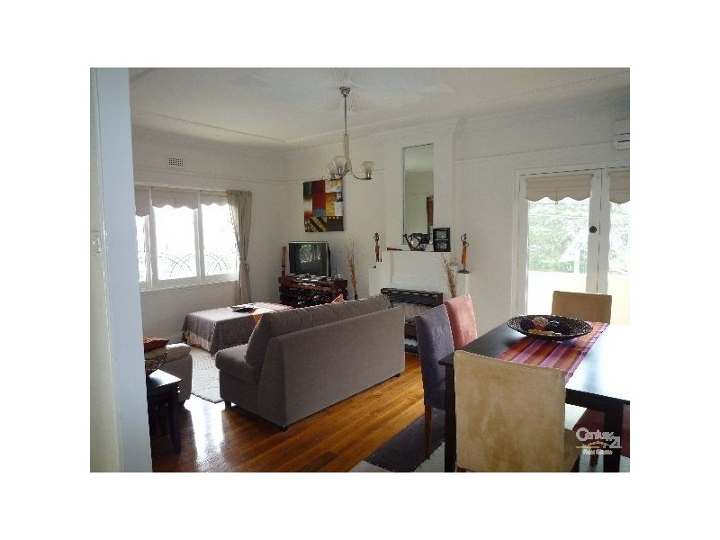 2/8 GLEN HUNTLY ROAD, Elwood VIC 3184