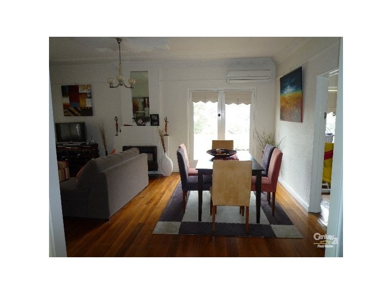 2/8 GLEN HUNTLY ROAD, Elwood VIC 3184