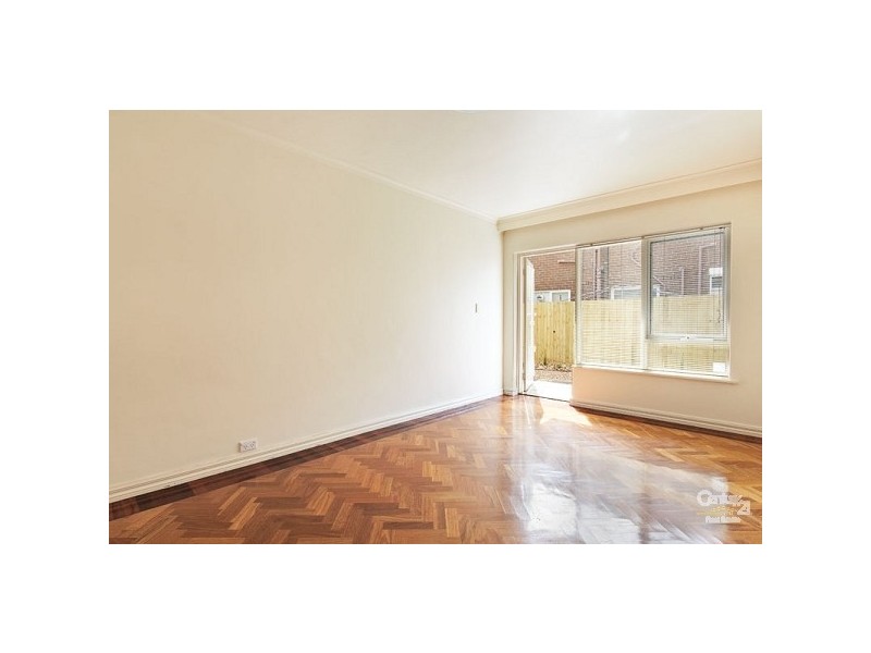 6/26 LILLIMUR ROAD, Ormond VIC 3204