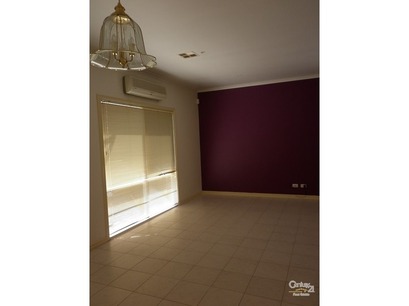 2/22 HAWTHORN AVENUE, Caulfield North VIC 3161