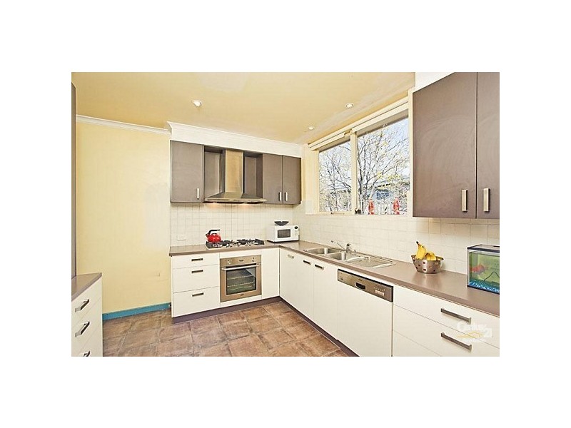 7/15 DICKENS STREET, Elwood VIC 3184