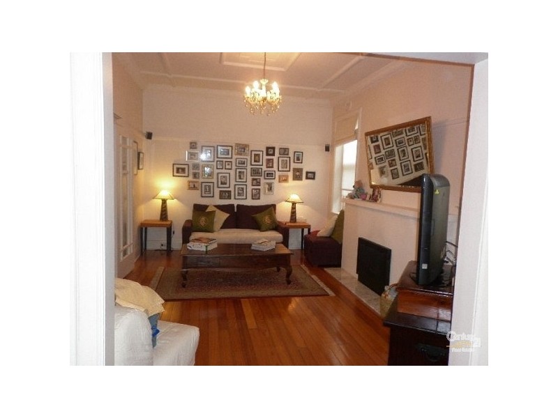 1/698 ORRONG ROAD, Toorak VIC 3142