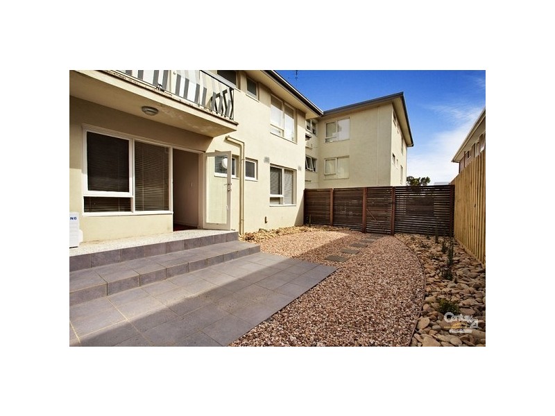 6/26 LILLIMUR ROAD, Ormond VIC 3204