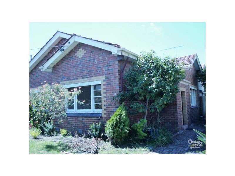 14 ROBERT STREET, Elwood VIC 3184