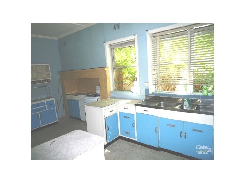 14 ROBERT STREET, Elwood VIC 3184