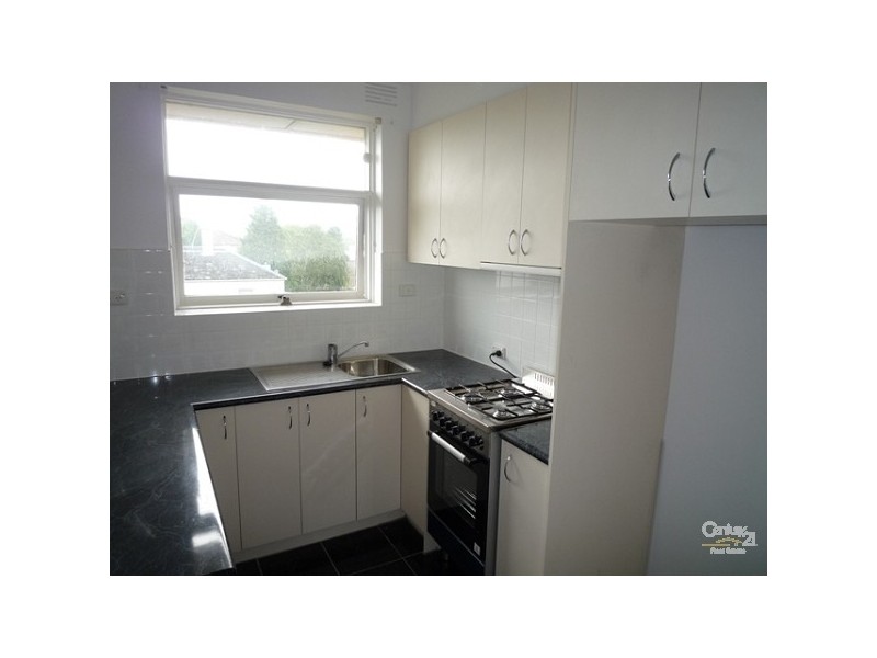 24/19 ELLESMERE ROAD, Windsor VIC 3181