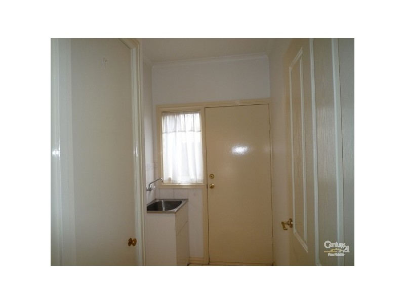 2/22 HAWTHORN AVENUE, Caulfield North VIC 3161