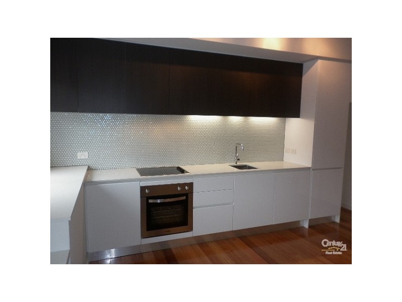 8/704 VICTORIA STREET, North Melbourne VIC 3051