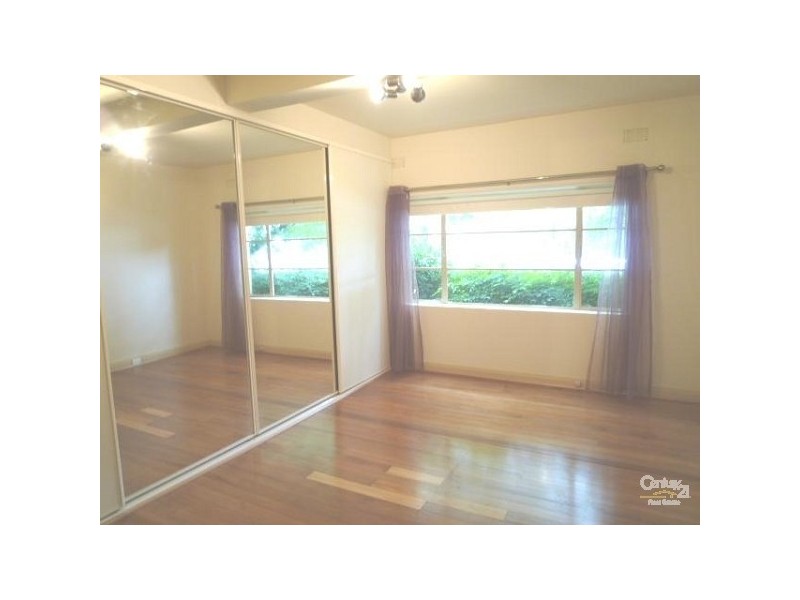 20/17 QUEENS ROAD, Melbourne VIC 3004