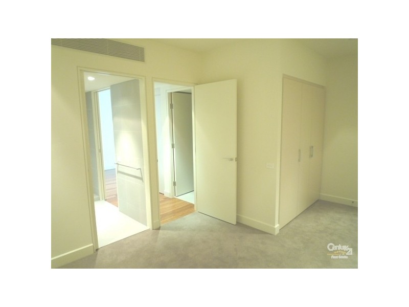 1103/8-10 KAVANAGH STREET, Southbank VIC 3006