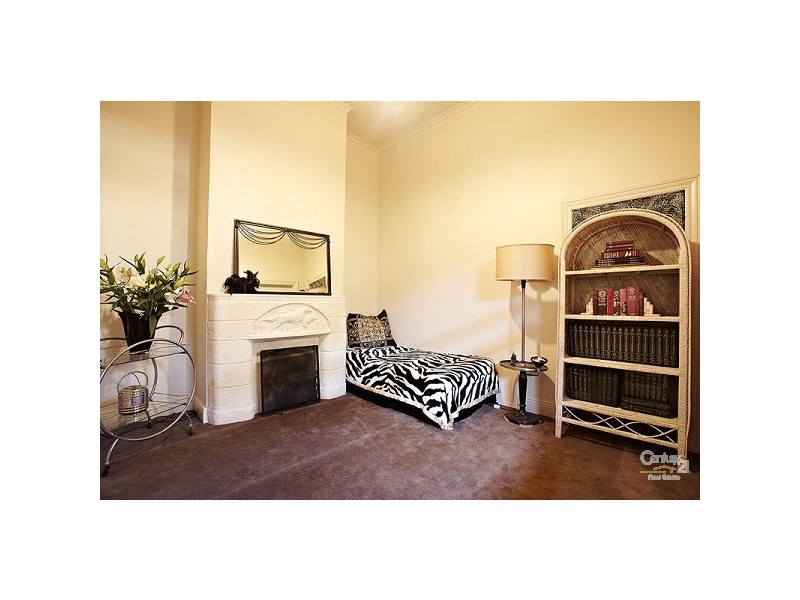 52A VALE STREET, St Kilda VIC 3182